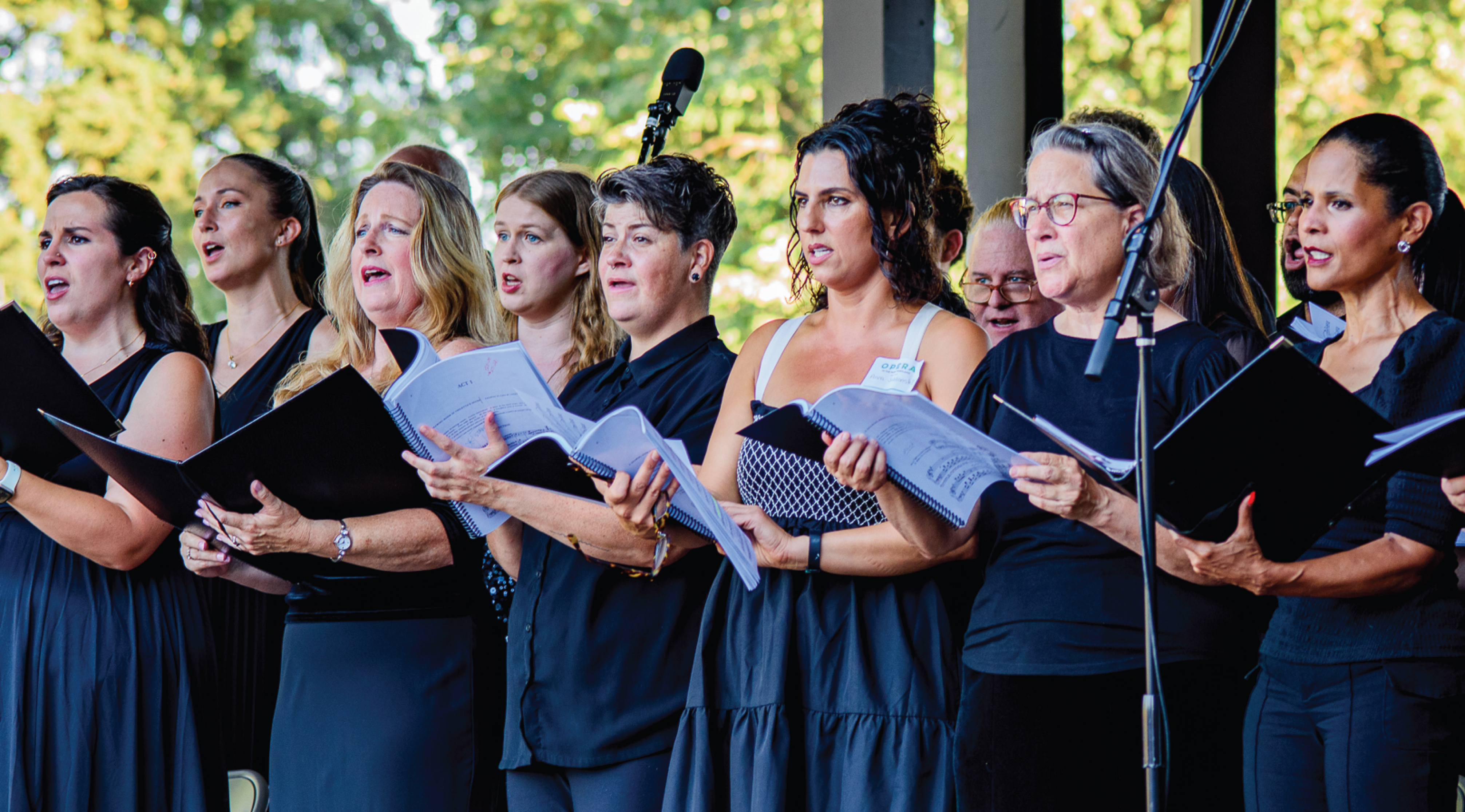OPERA_IN_THE_PARK_Portland_2024_LA_TRAVIATA_Choir_Summer_Concert_Peninsula_Park_Portland_OR_PHOTOGRAPH_CREDIT_the-weekend-photographer.com.jpg